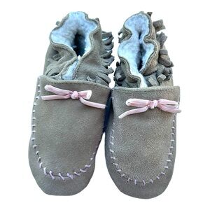 SUEDE BABY SHOES Size 18-24 mos